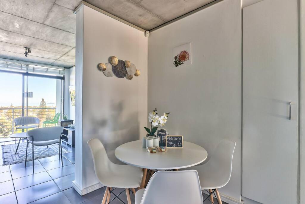 2 Bedroom Secure Pool Wifi Apartamento Cidade Do Cabo