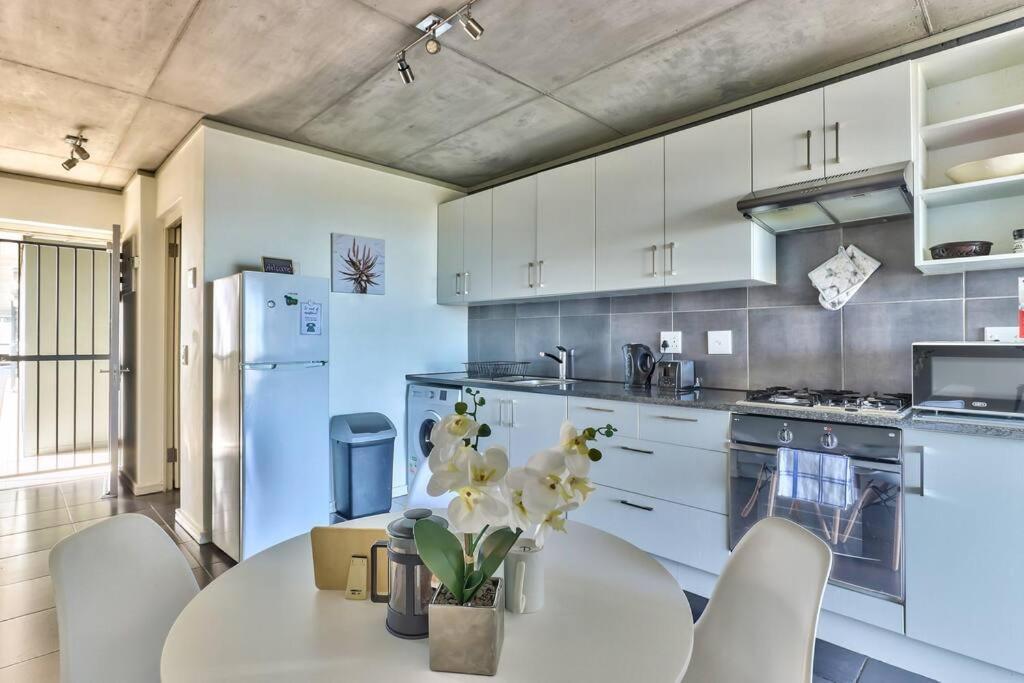 Apartamento 2 Bedroom Secure Pool Wifi